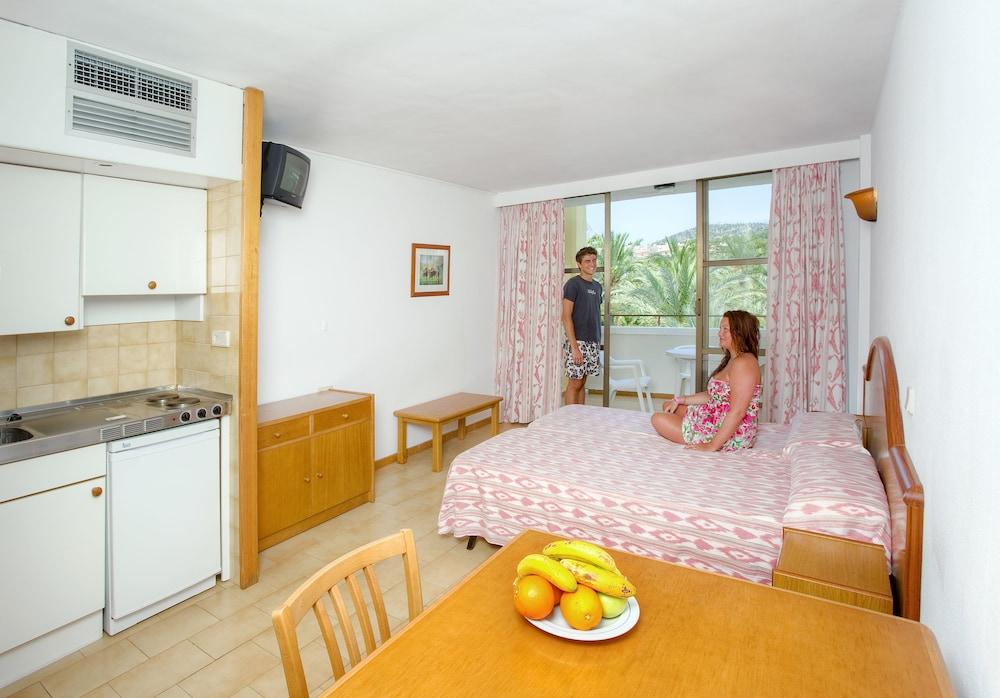 Palmanova Beach Apartments By Trh (Adults Only) Zewnętrze zdjęcie