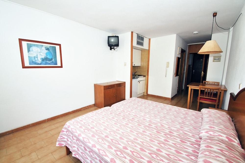 Palmanova Beach Apartments By Trh (Adults Only) Zewnętrze zdjęcie